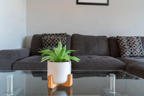 4B/2.5BA | Modern | Convenient | 5 min walk BART