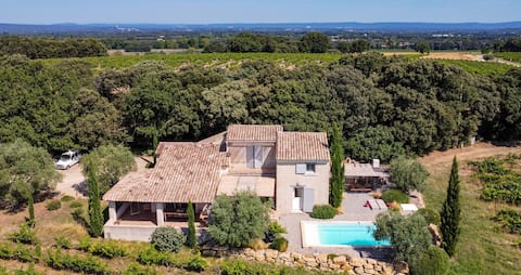 Pretty house in Provence "la maison Chabrette"
