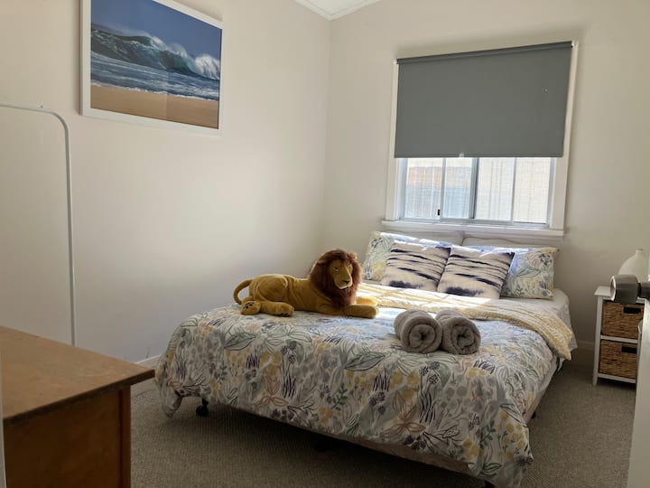 غرفة النوم 2