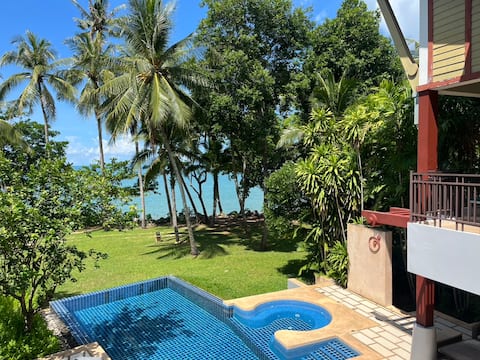 Amatapura Beach Front Villa 12