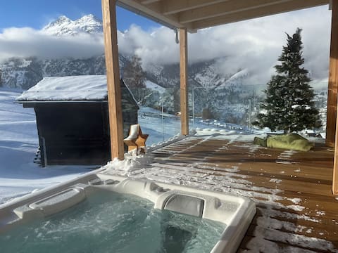 Tiny Bishorn with Jacuzzi (private) & sauna