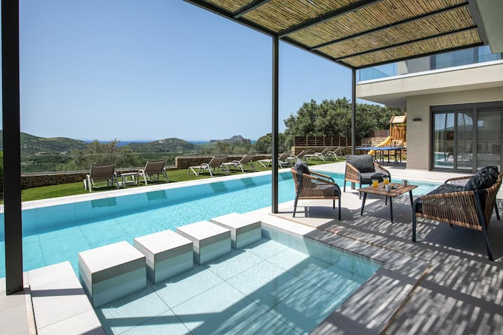 Porti Aphrodite 1-A Stylish Eco Villa near beaches