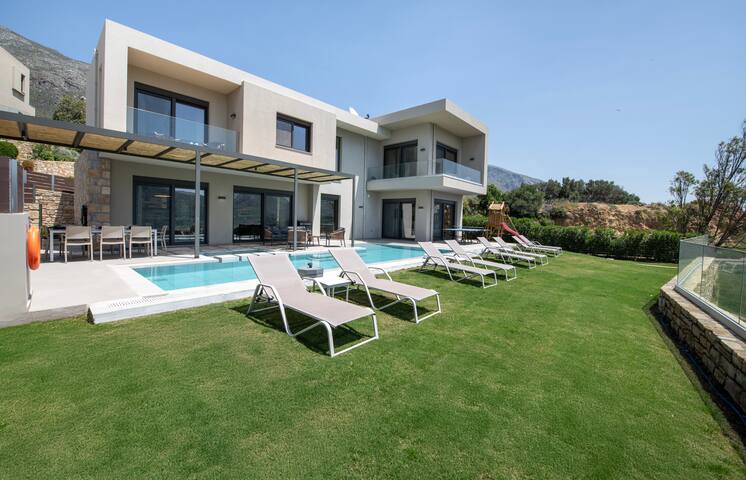 Porti Aphrodite 3-A Stylish Eco Villa near beaches gallery image 4