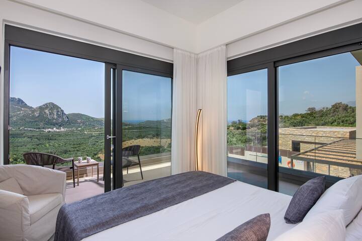 Porti Aphrodite 3-A Stylish Eco Villa near beaches gallery image 3