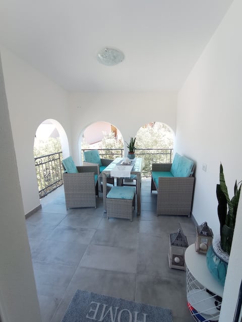 Casa Antonella, just steps to the beach