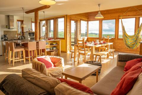 Les Pierriers du Mézenc, The Panoramic Loft.