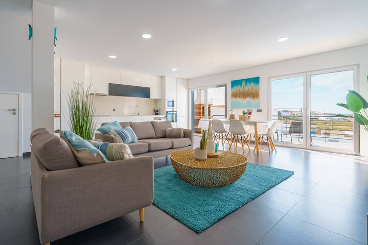 Silver Villa with ocean view gallery image 2