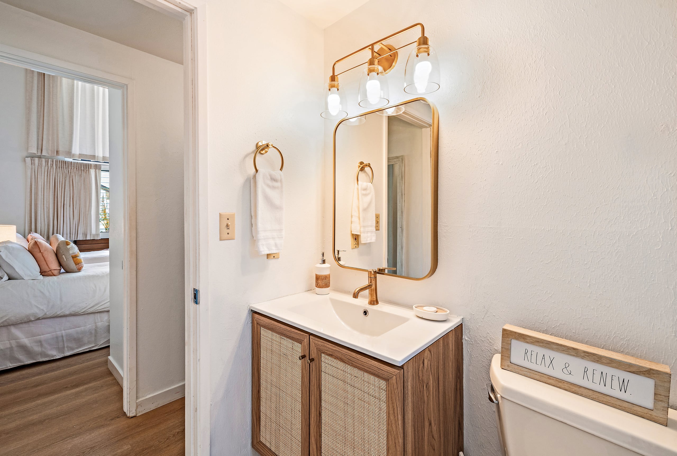 Condo in Wailuku · ★4.84 · 2 bedrooms · 4 beds · 2 private baths - Image 16
