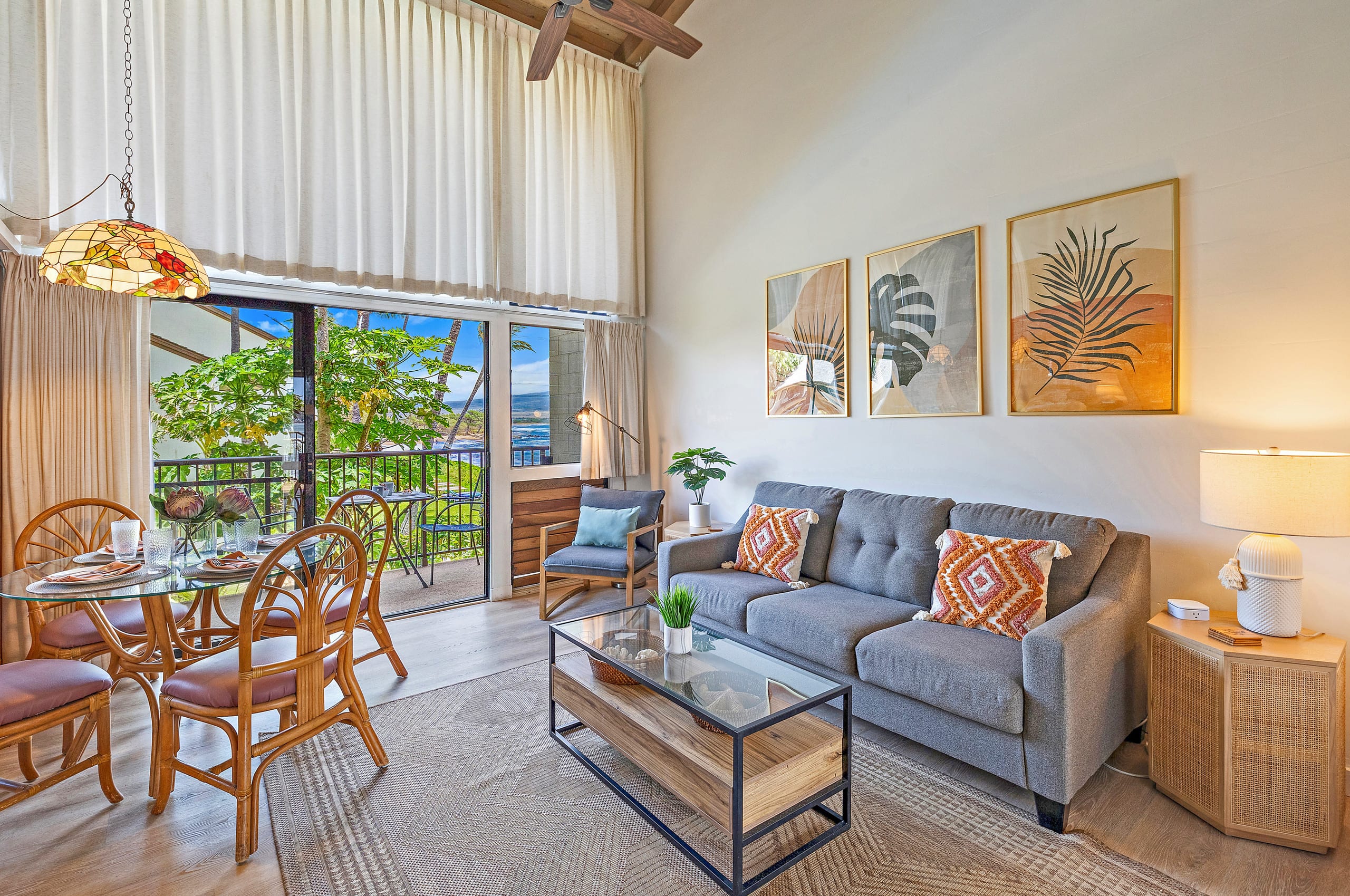 Condo in Wailuku · ★4.84 · 2 bedrooms · 4 beds · 2 private baths - Image 1