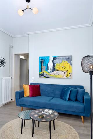 Acropolis 2BD Private Entrance Apt gallery image 2