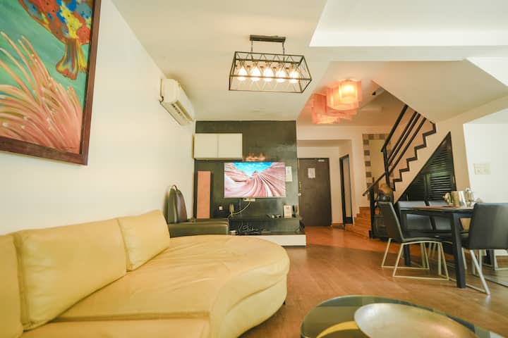 Living room image 5