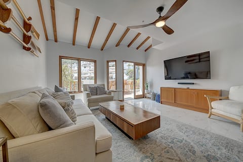 Popular Airbnb listing: “Island Escape” Hamilton Cove in Avalon