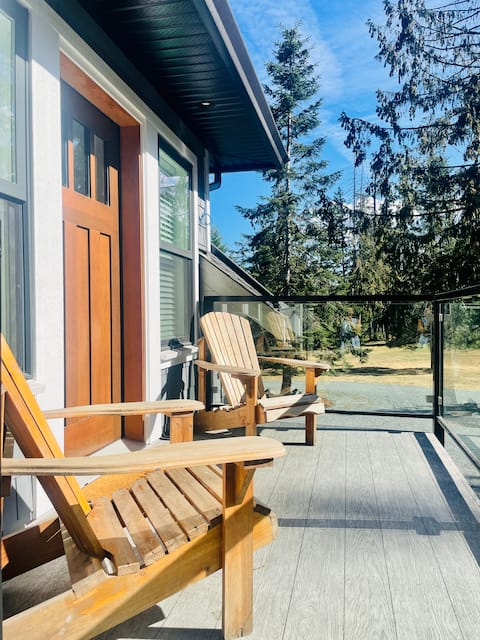 Private & Cozy 2 BDR Detached Suite In Duncan