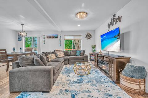 Walk to Beach/Hot Tub/Firepit/Gameroom/Dog Welcome