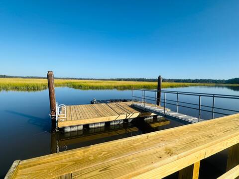 Low Country Living-Deep water dock, Gorgeous views