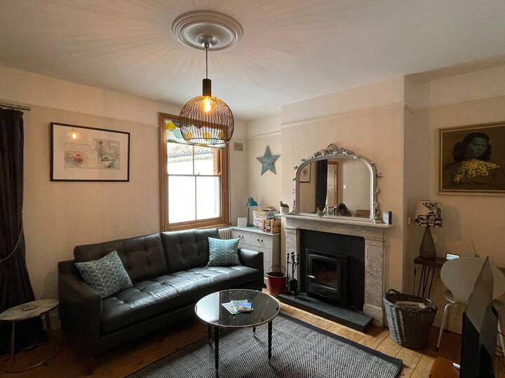 Lucky Stone -Cottage -2 Minutes To Beach - Cromer