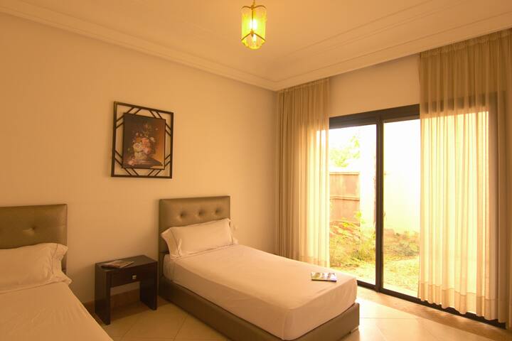 غرفة النوم 2