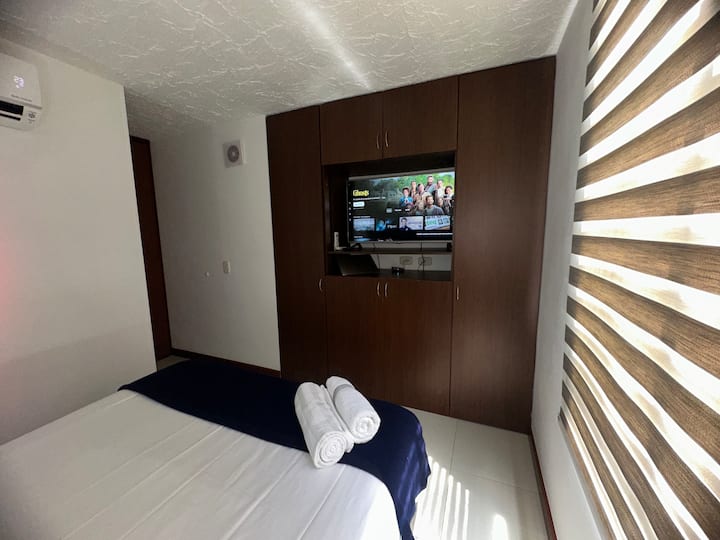 main room, 40"Smart TV and smart air conditioning