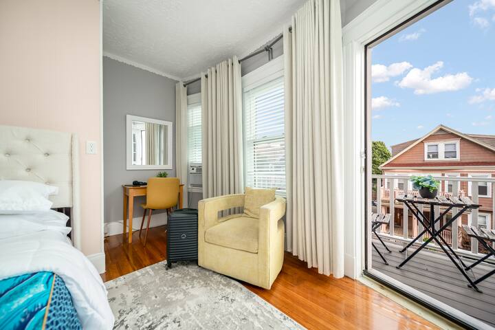 LargeDuplex10Beds w/prkg near Downton gallery image 3