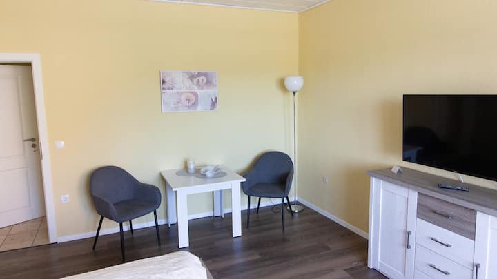 Helle Ein-zimmer-wohnung Im Naherholungsgebiet - Kratzeburg