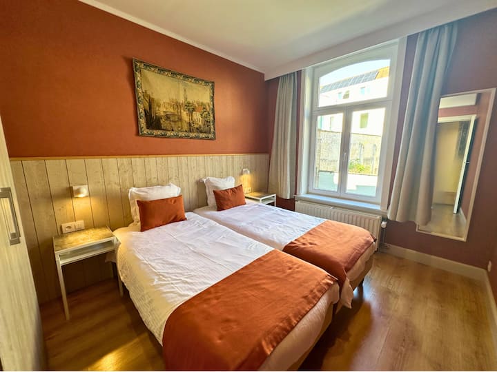 საძინებელი 4