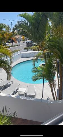 The Loft – 800m to Hastings Street! gallery image 4