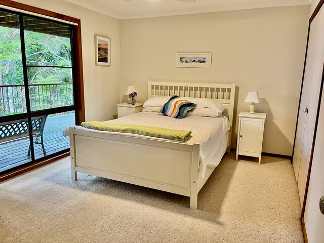 Aero Absolute waterfront Perfect Family House gallery image 5