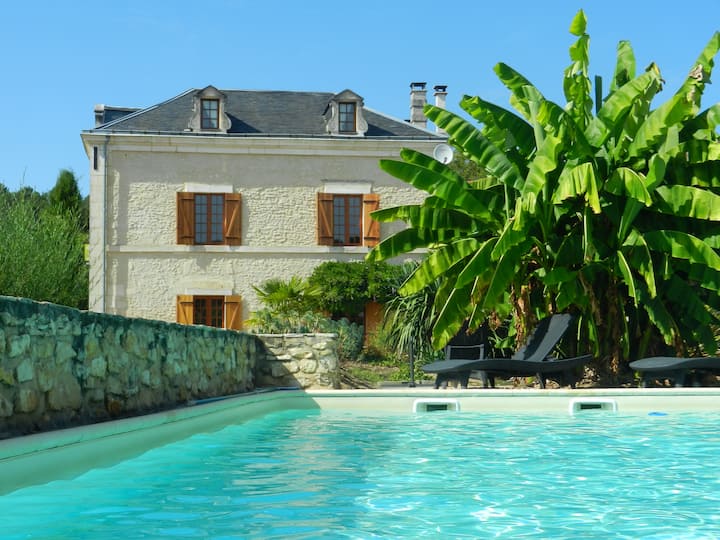 Chambre Familiale Climatisée Pour 4 Personnes - Brantôme