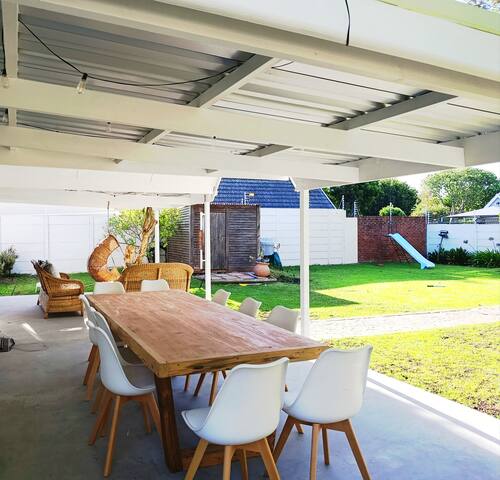 Sweet Valley: 4 Bedroom Family Home gallery image 2