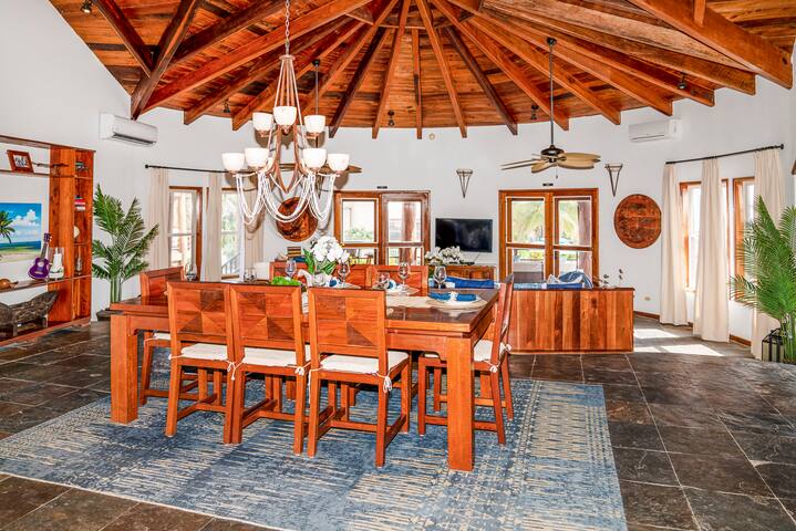 Luxury Private Beachfront: Tennis/ Pickleball/Pool gallery image 5