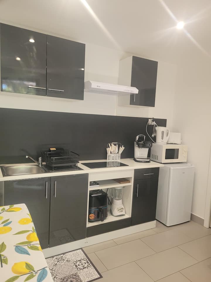 Petit Logement Avec Jardin Privatif - Korsica