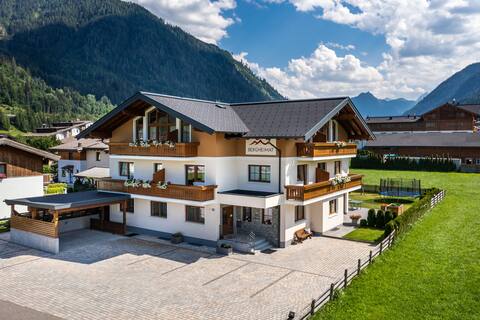 Apartment - 2 bedrooms, 2 bathrooms, 2 bathrooms, 1 kitchen-living room