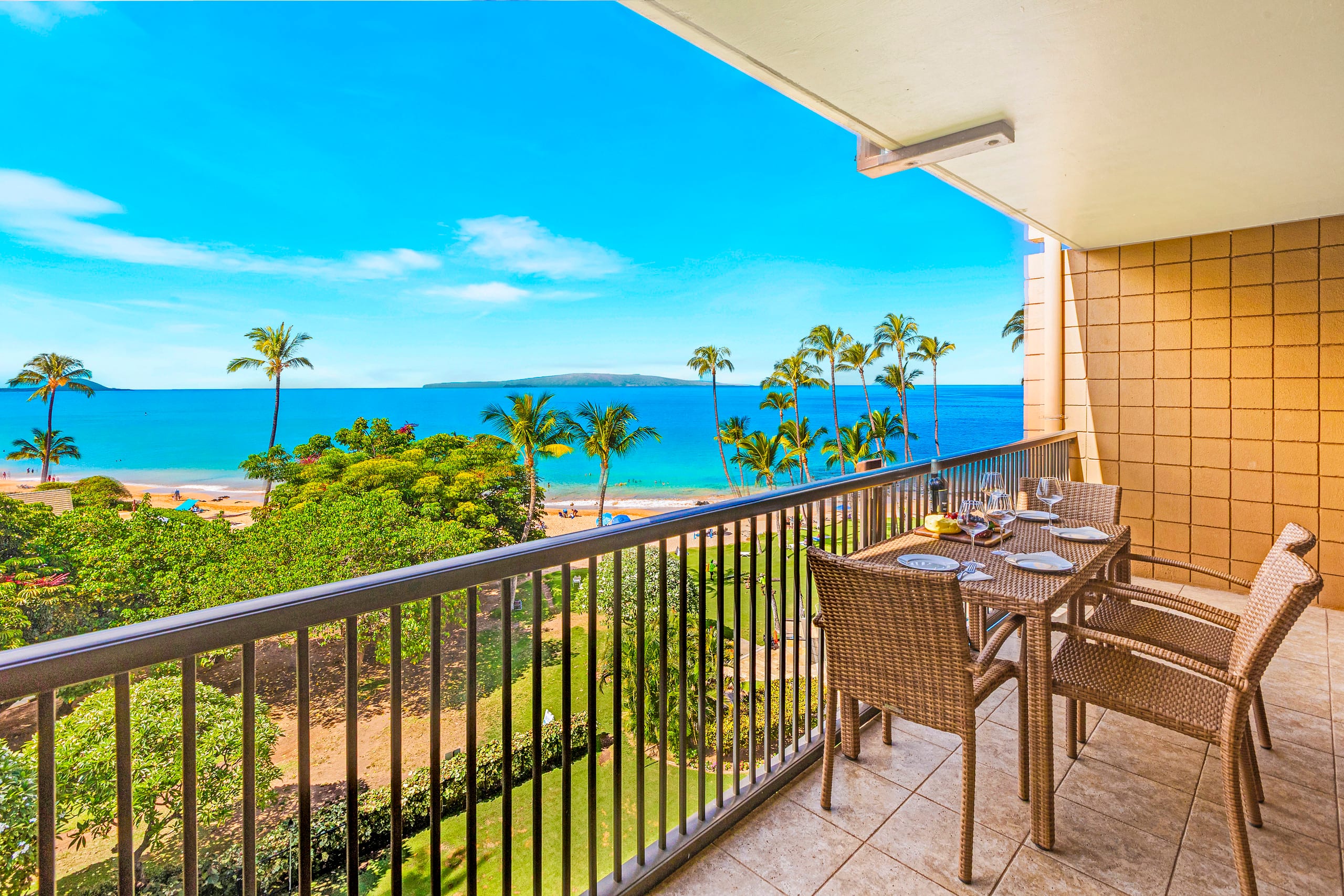 Condo in Kihei · ★4.92 · 2 bedrooms · 3 beds · 2 baths - Image 36