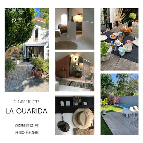 La Guarida in garden with breakfast