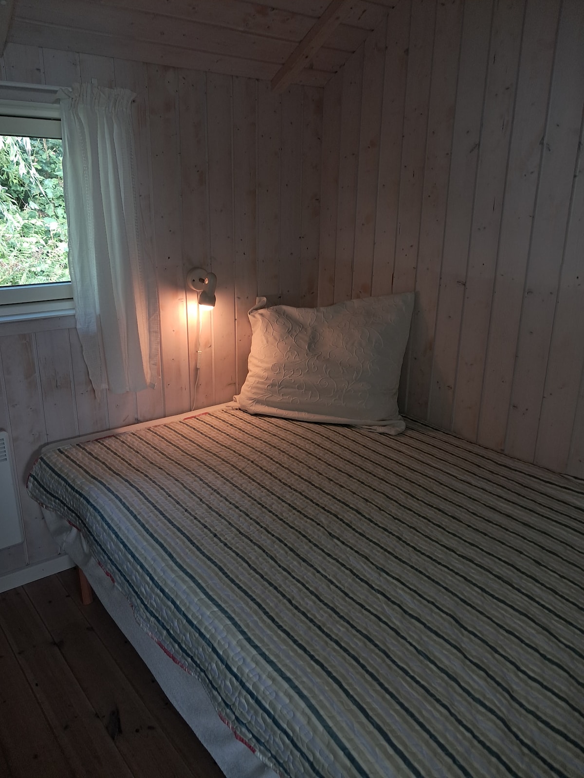 Кревет 120 м.