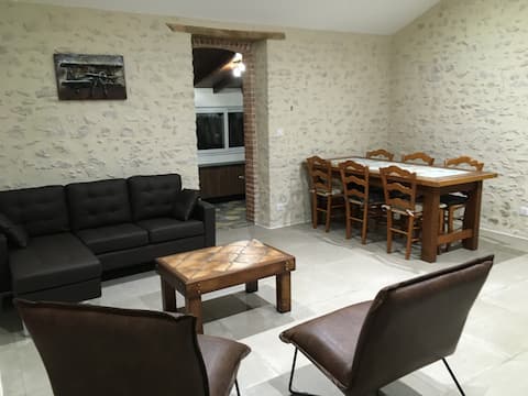 Propriété Airbnb réussie: Typical Vendée house, completely renovated à Longeville Sur Mer