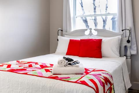 The Lingonberry Suite (2 Bedroom)