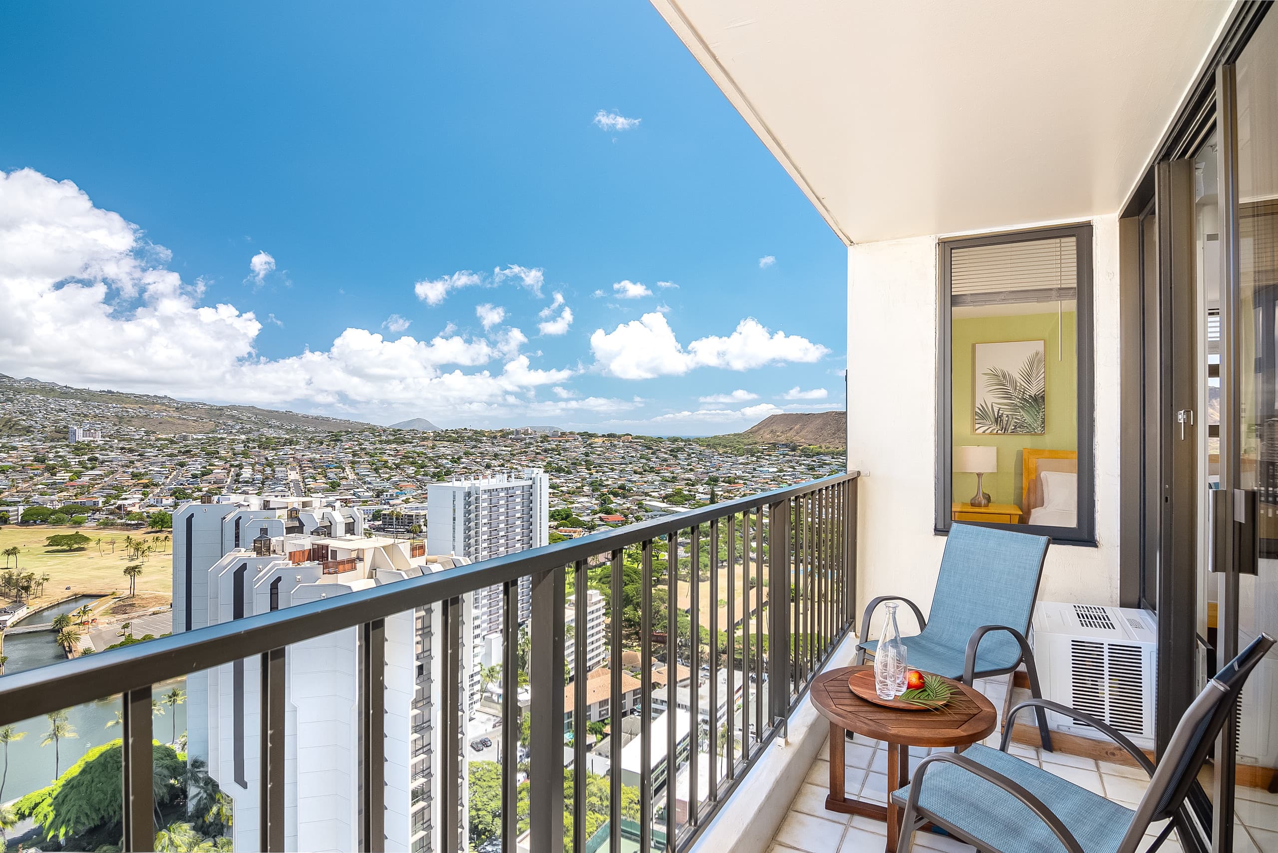 Condo in Honolulu · ★4.77 · 1 bedroom · 2 beds · 1 private bath - Image 47