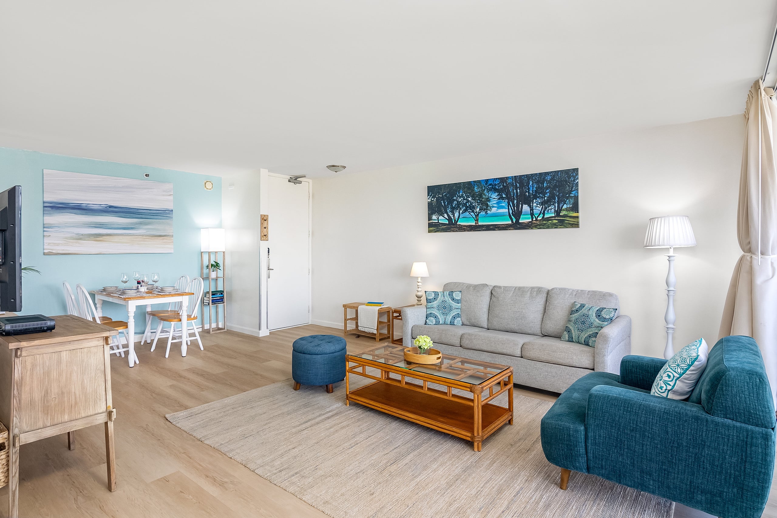 Condo in Honolulu · ★4.77 · 1 bedroom · 2 beds · 1 private bath - Image 8