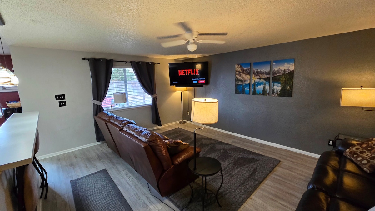 Successful Airbnb property: Serene views, pure relaxation - Escape to Colorado in Commerce City