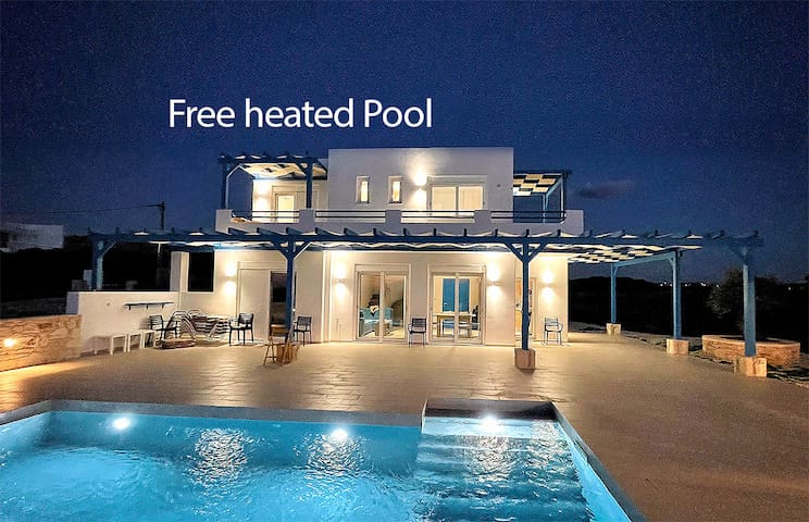 Villa Lagadakia with seaview and gorgeous sunsets