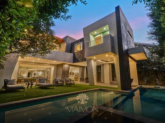 Charming West Hollywood Mini-Retreat w/ Pool & Spa