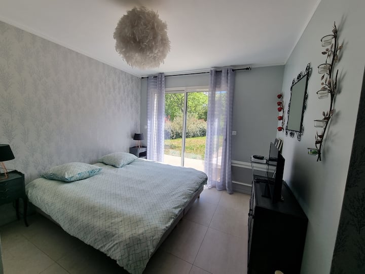 საძინებელი 4