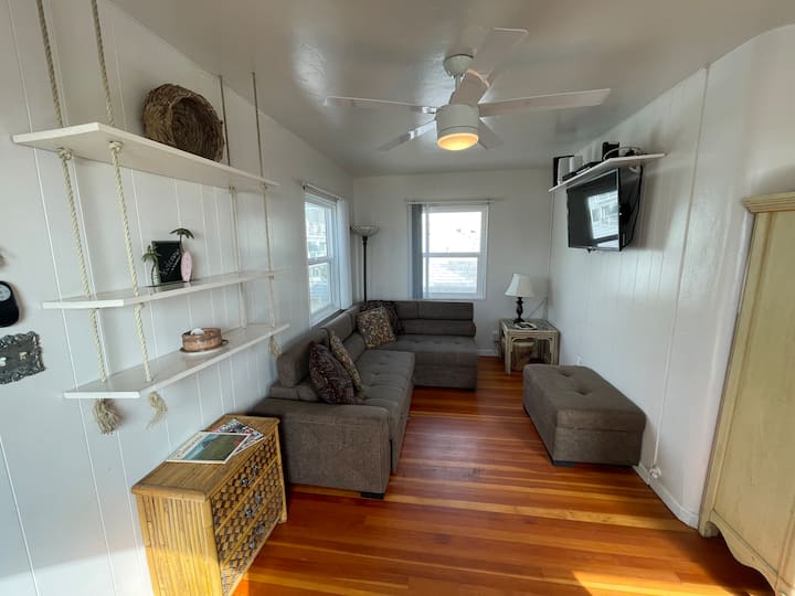 Living room 4