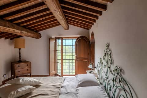 Exclusive villa with 4 en-suite suites near Assisi