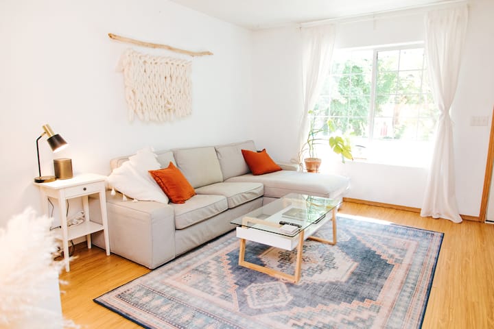 Cathedral Park Townhome With Porch! - Portland, OR
