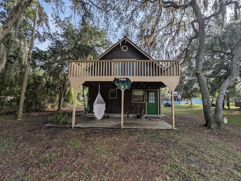 The Bear-ly Visible Cabin