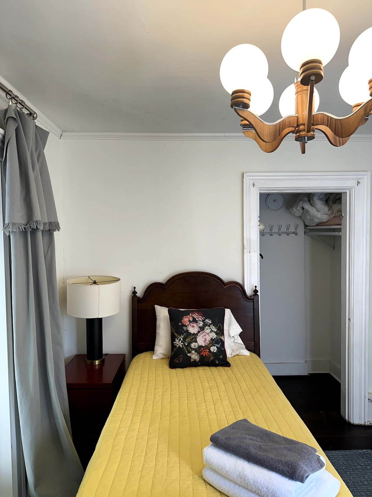 საძინებელი ოთხი