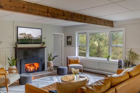 4Br l Fire-pit l Hot Tub l 10 min to Belleayre