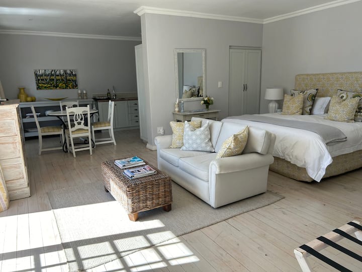 Luxury Apartment At Camberley Wines - Kylemore